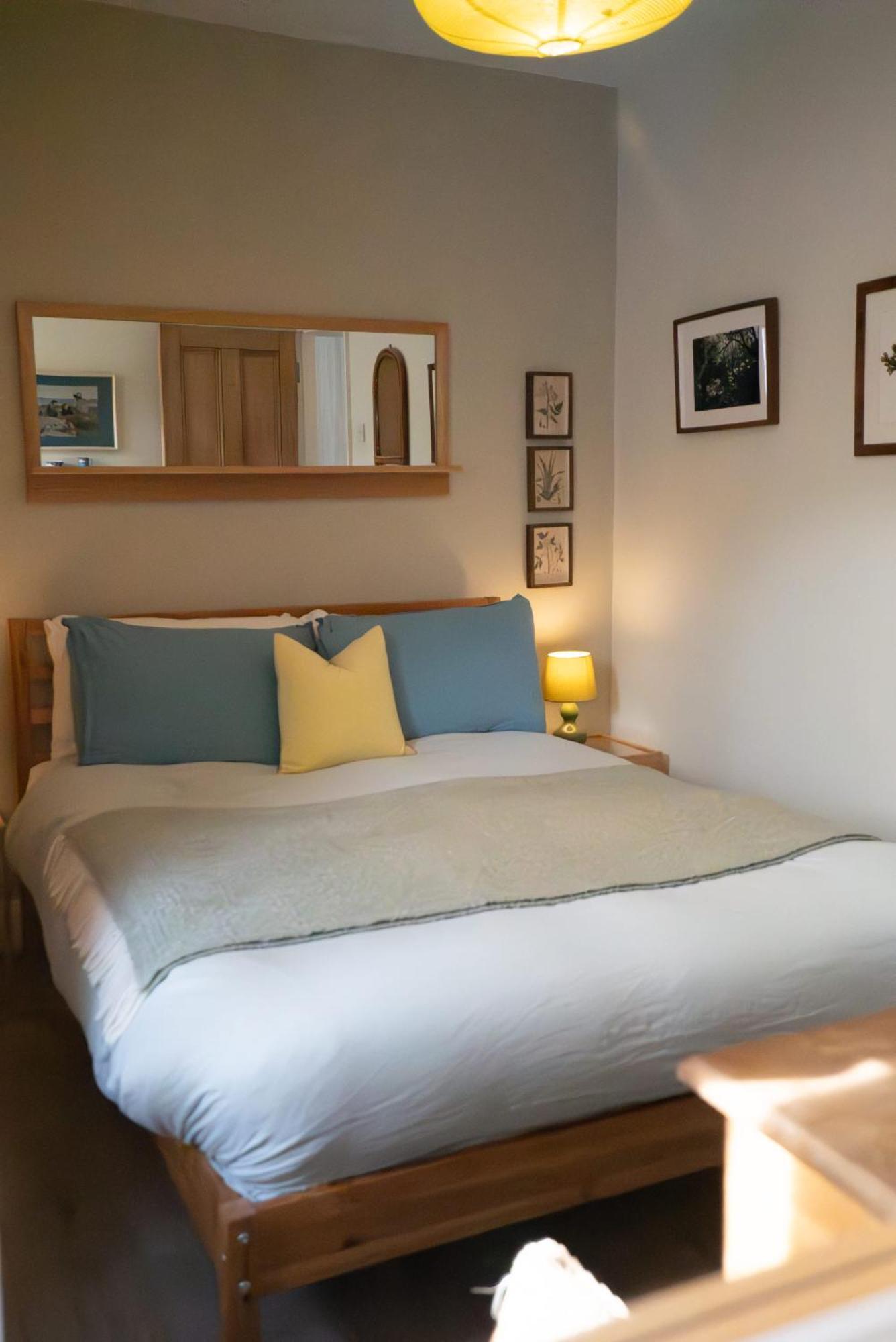 Breathtaking Harbourside Views With Parking At 'harbour Strand' Apartment *