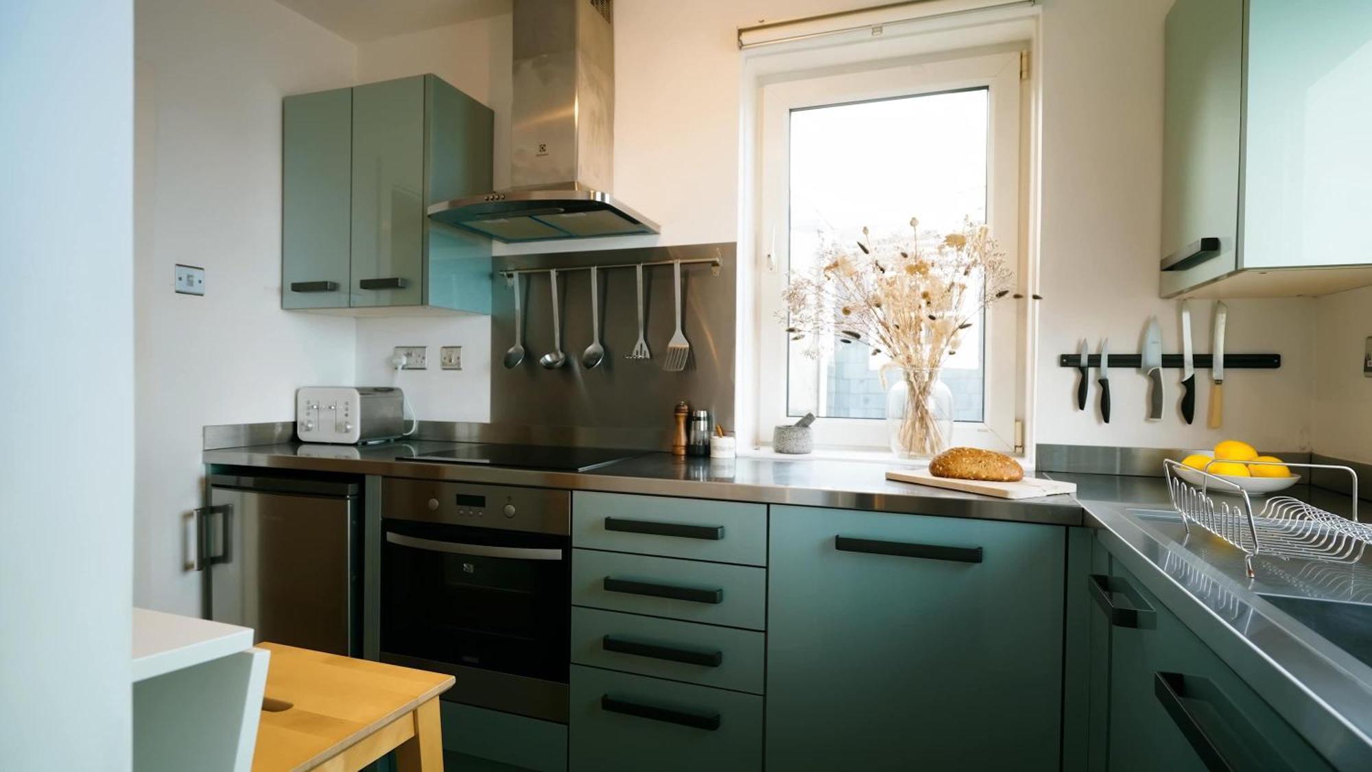 Breathtaking Harbourside Views With Parking At 'harbour Strand' * Falmouth