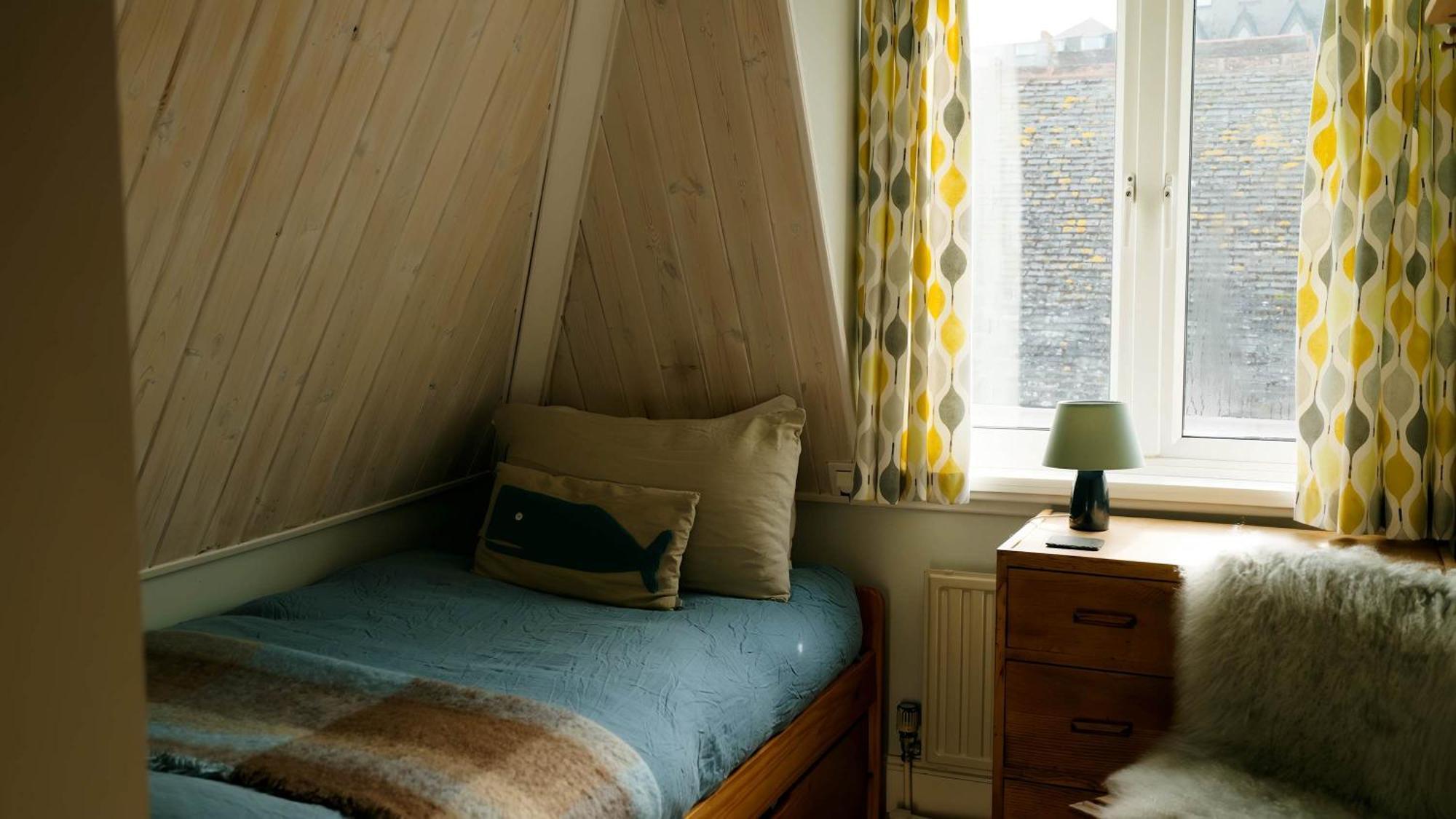 Apartment Breathtaking Harbourside Views With Parking At 'harbour Strand' Falmouth